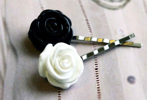 Black and White Hair Pins Roses