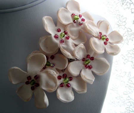 Pink Flower Bouquet Brooch