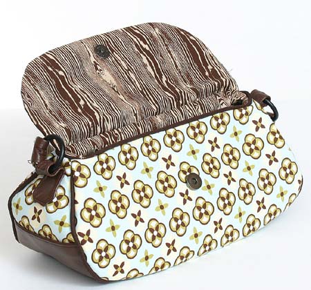 Modern Pattern Clutch Purse