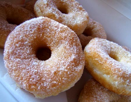Vegan Sugar & Cinnamon Donuts