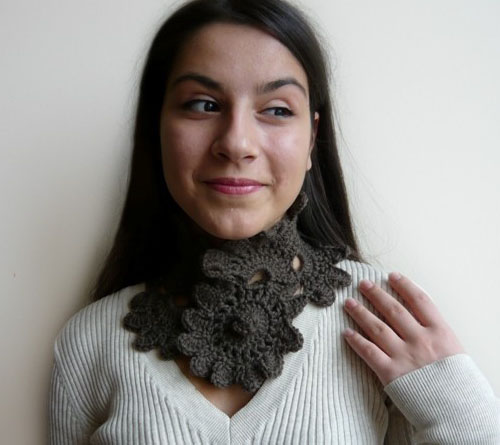 Queen Anne Lace Crochet Cowl