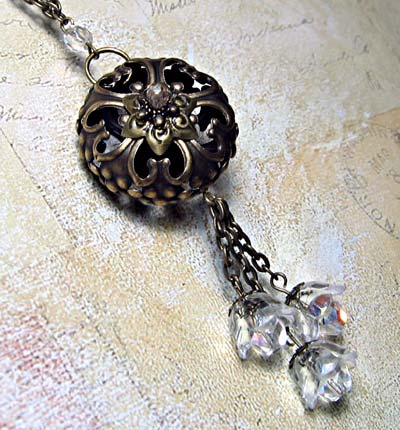 Filigree Focal and Crystal Flowers Pendant