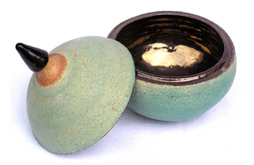 Wheel Thrown Ceramic Bowl With Lid