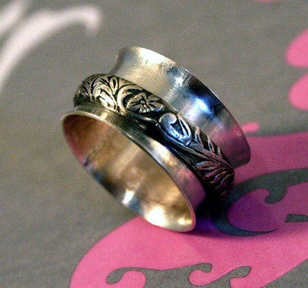 Ornate Floral Spinner Ring